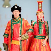 Монгольская национальная одежда